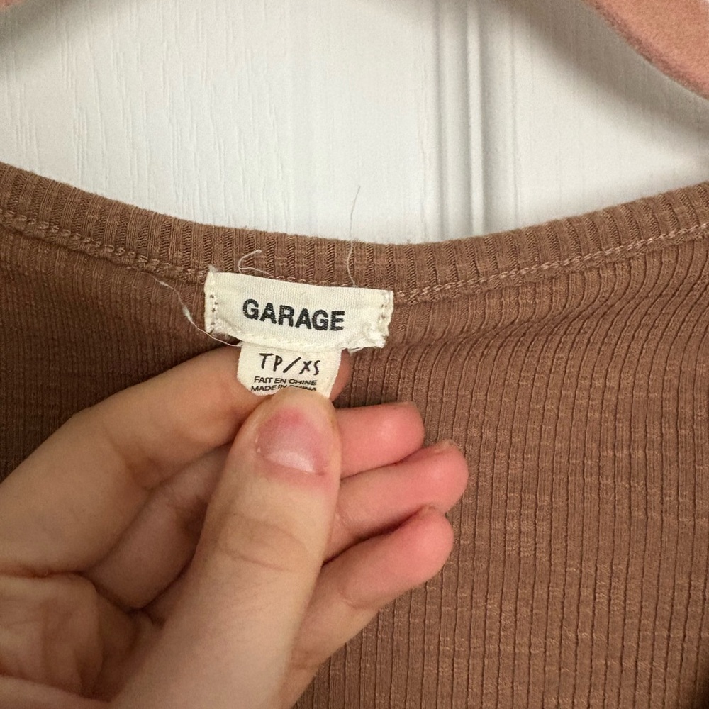 2/20$ Garage Brown Ribbed Button-Down Top - Picture 2 of 3